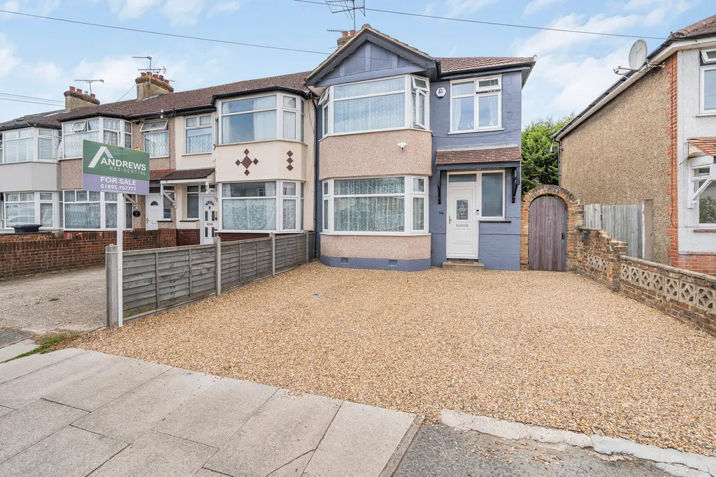 Ryefield Avenue, Hillingdon, UB10, photo 17