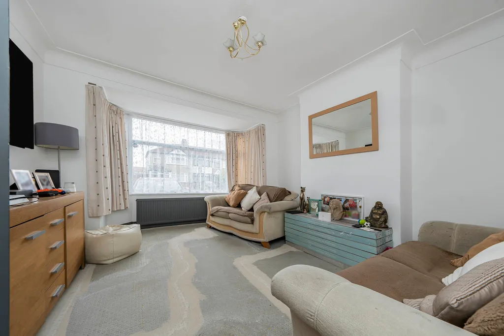 Ryefield Avenue, Hillingdon, UB10, photo 16