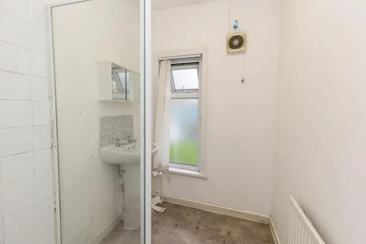 Crescent Road, Ellesmere Port, CH65, photo 13