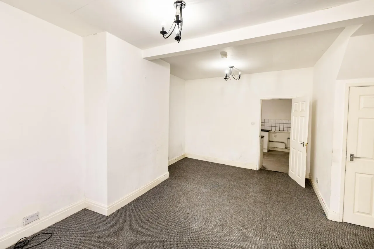 Crescent Road, Ellesmere Port, CH65, photo 4