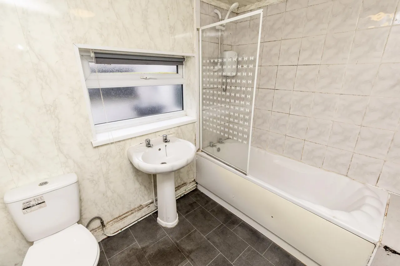 Crescent Road, Ellesmere Port, CH65, photo 9
