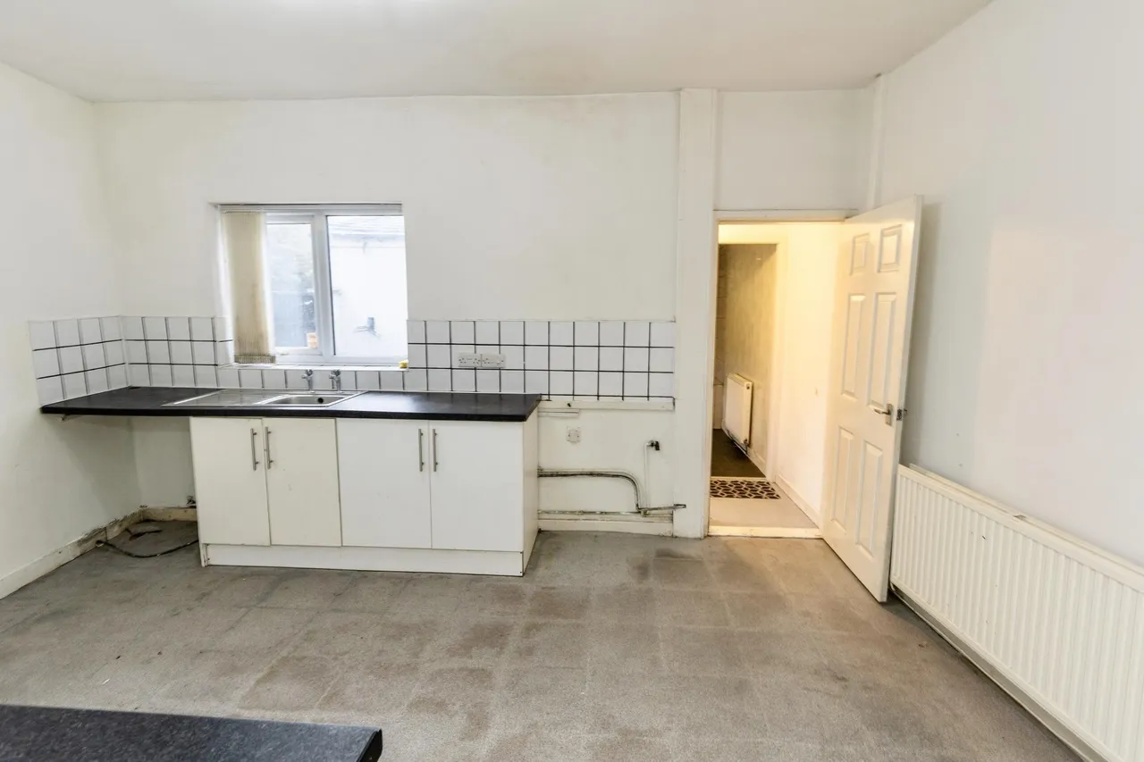 Crescent Road, Ellesmere Port, CH65, photo 6