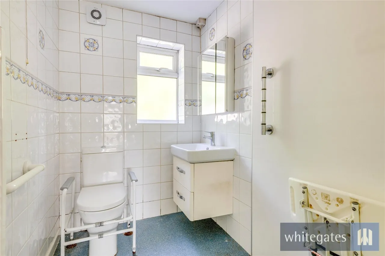 Sylvan Court, Liverpool, L25, photo 18