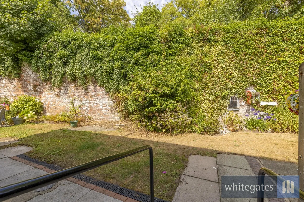 Sylvan Court, Liverpool, L25, photo 19