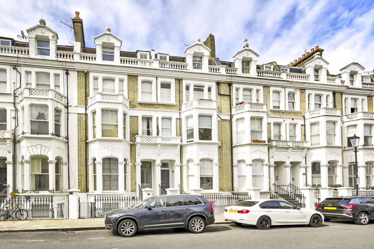 Flat 5, 30 Coleherne Road, London, photo 8