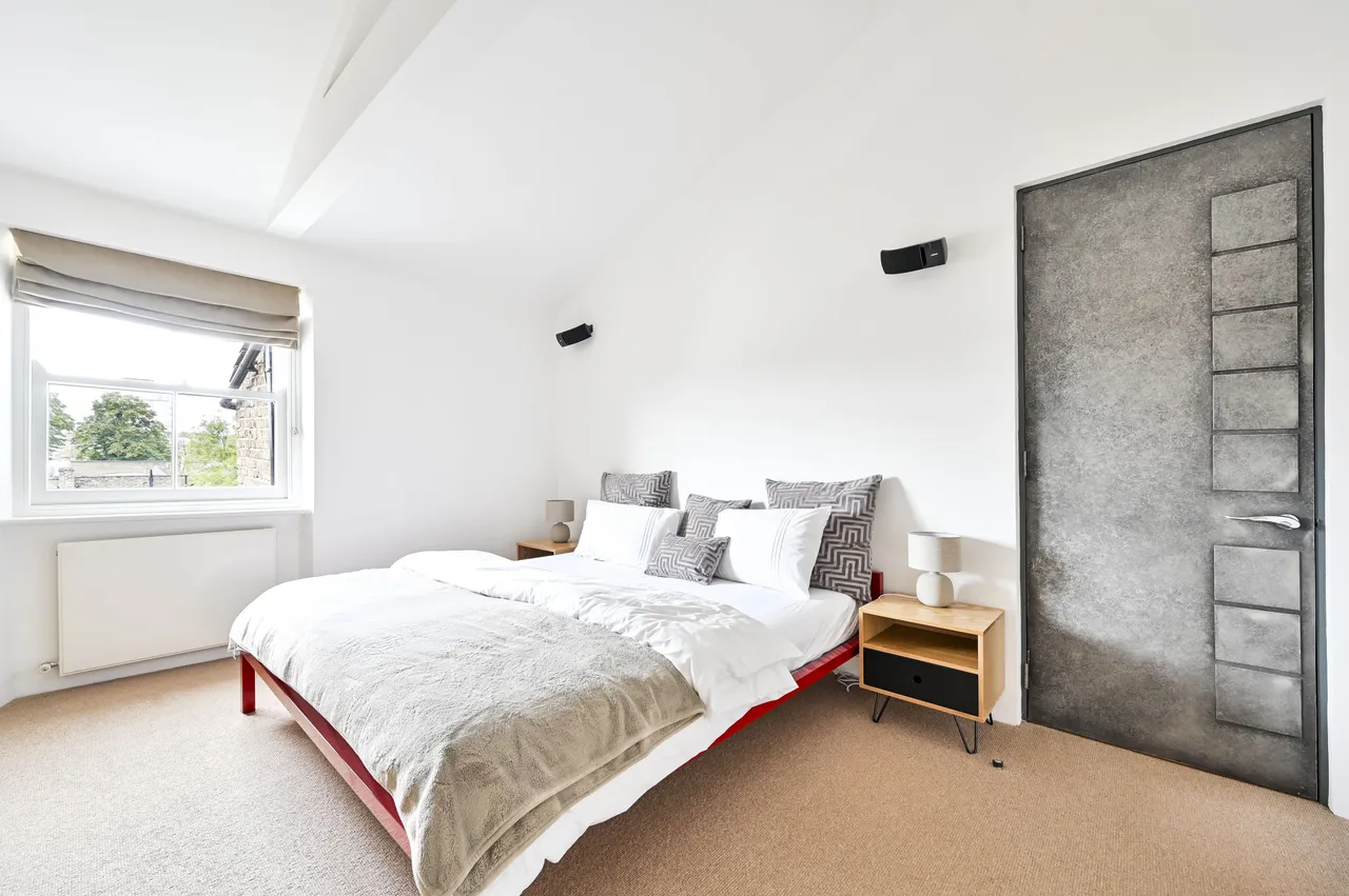Flat 5, 30 Coleherne Road, London, photo 6