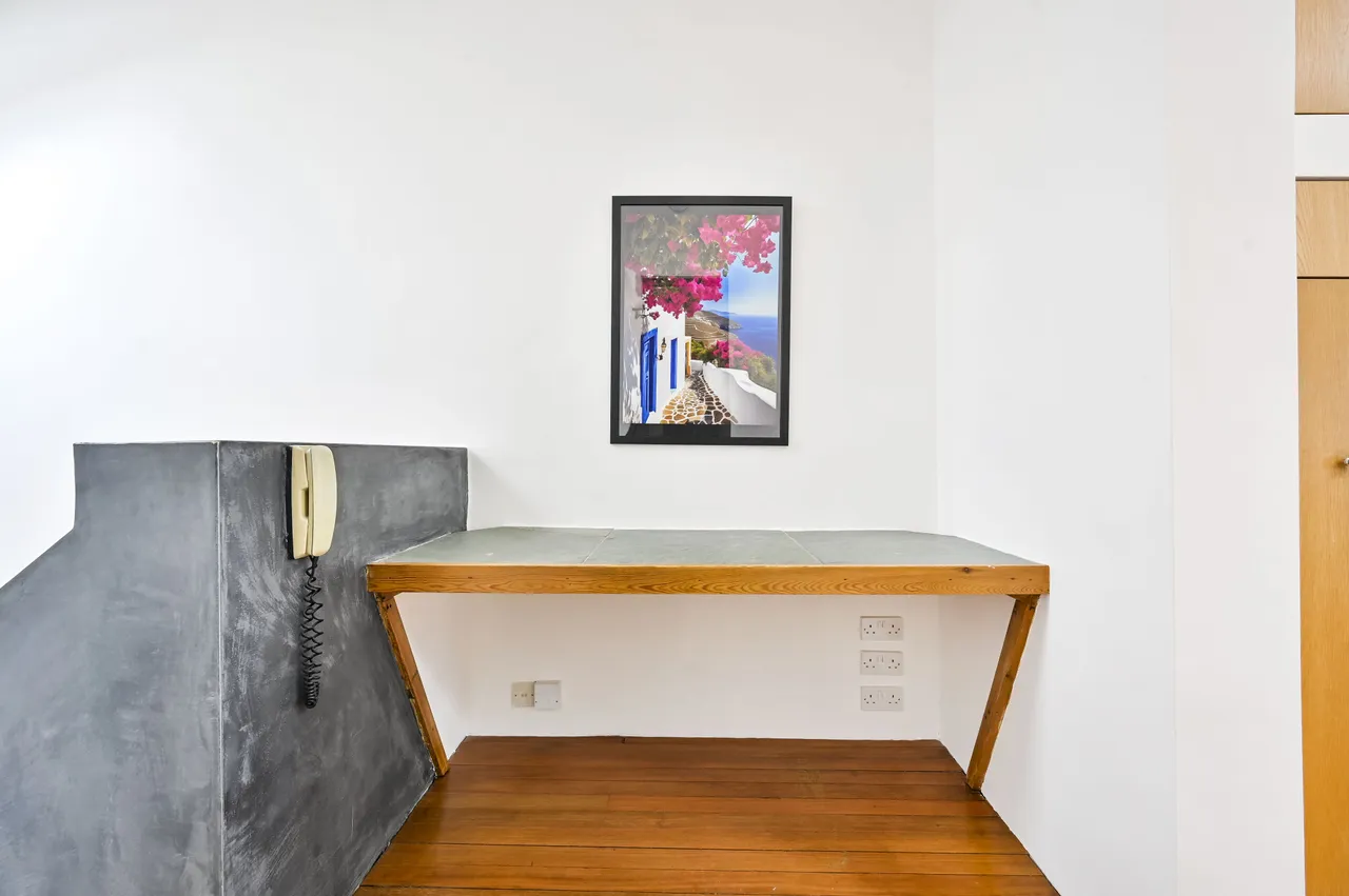 Flat 5, 30 Coleherne Road, London, photo 4