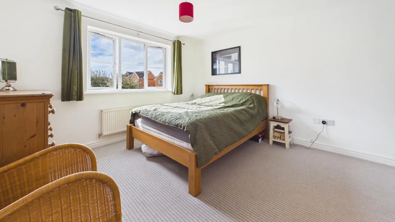 St. Johns Drive, Corby Glen, photo 4