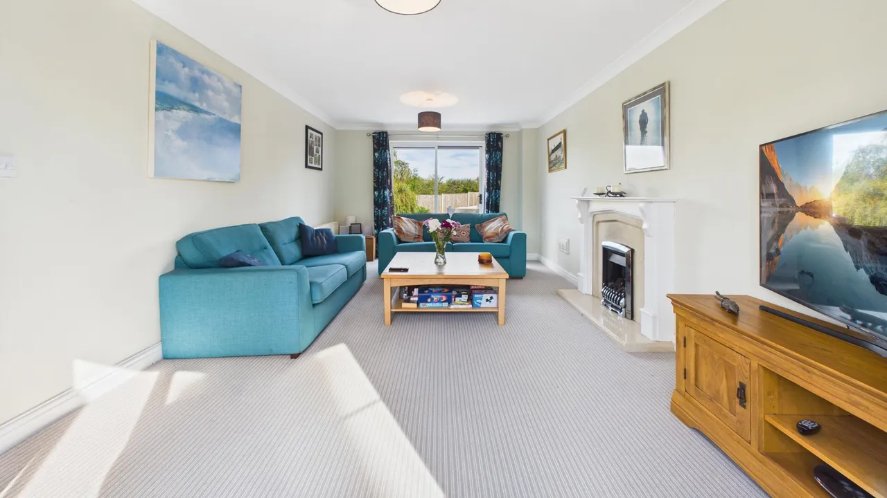 St. Johns Drive, Corby Glen, photo 34