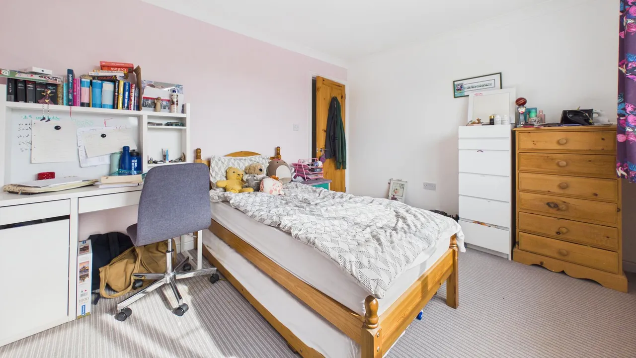 St. Johns Drive, Corby Glen, photo 42