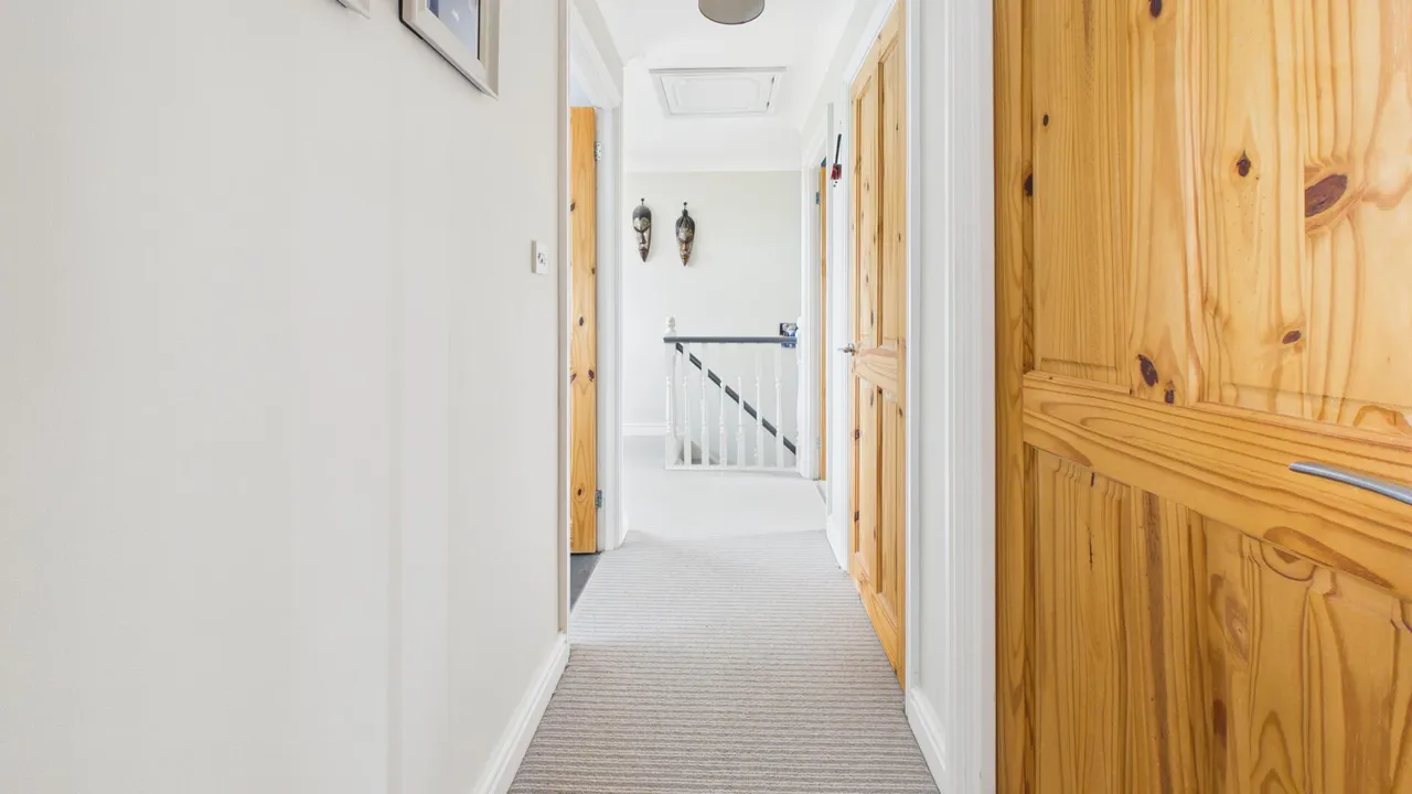 St. Johns Drive, Corby Glen, photo 24