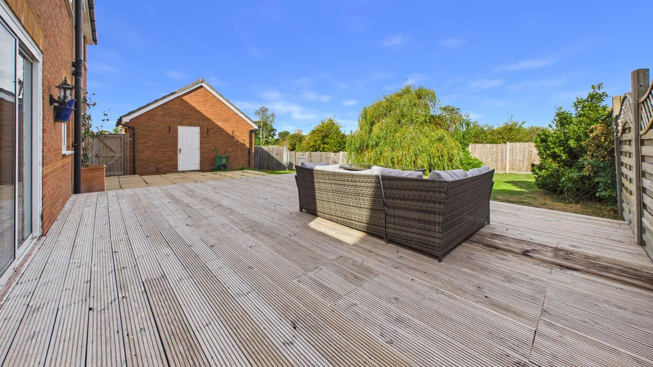 St. Johns Drive, Corby Glen, photo 46
