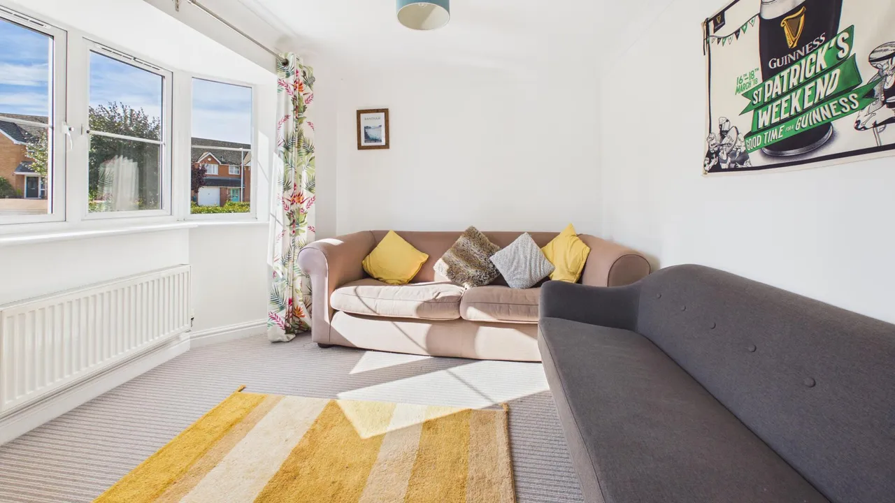 St. Johns Drive, Corby Glen, photo 11