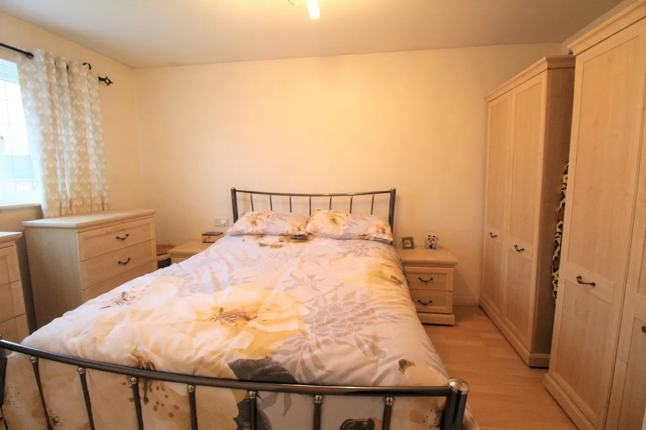 Frances Avenue, Grays, Essex, RM16 6NH, photo 11