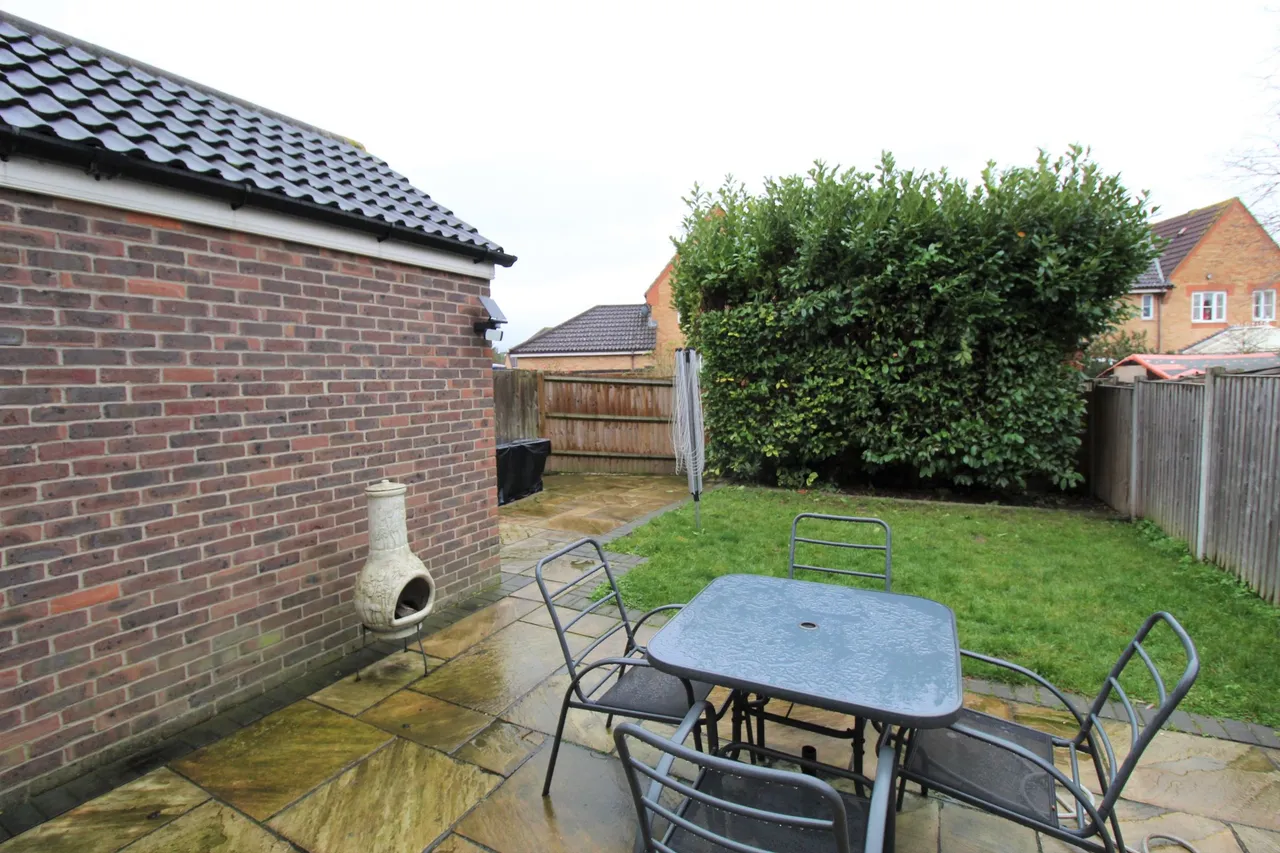 Frances Avenue, Grays, Essex, RM16 6NH, photo 7