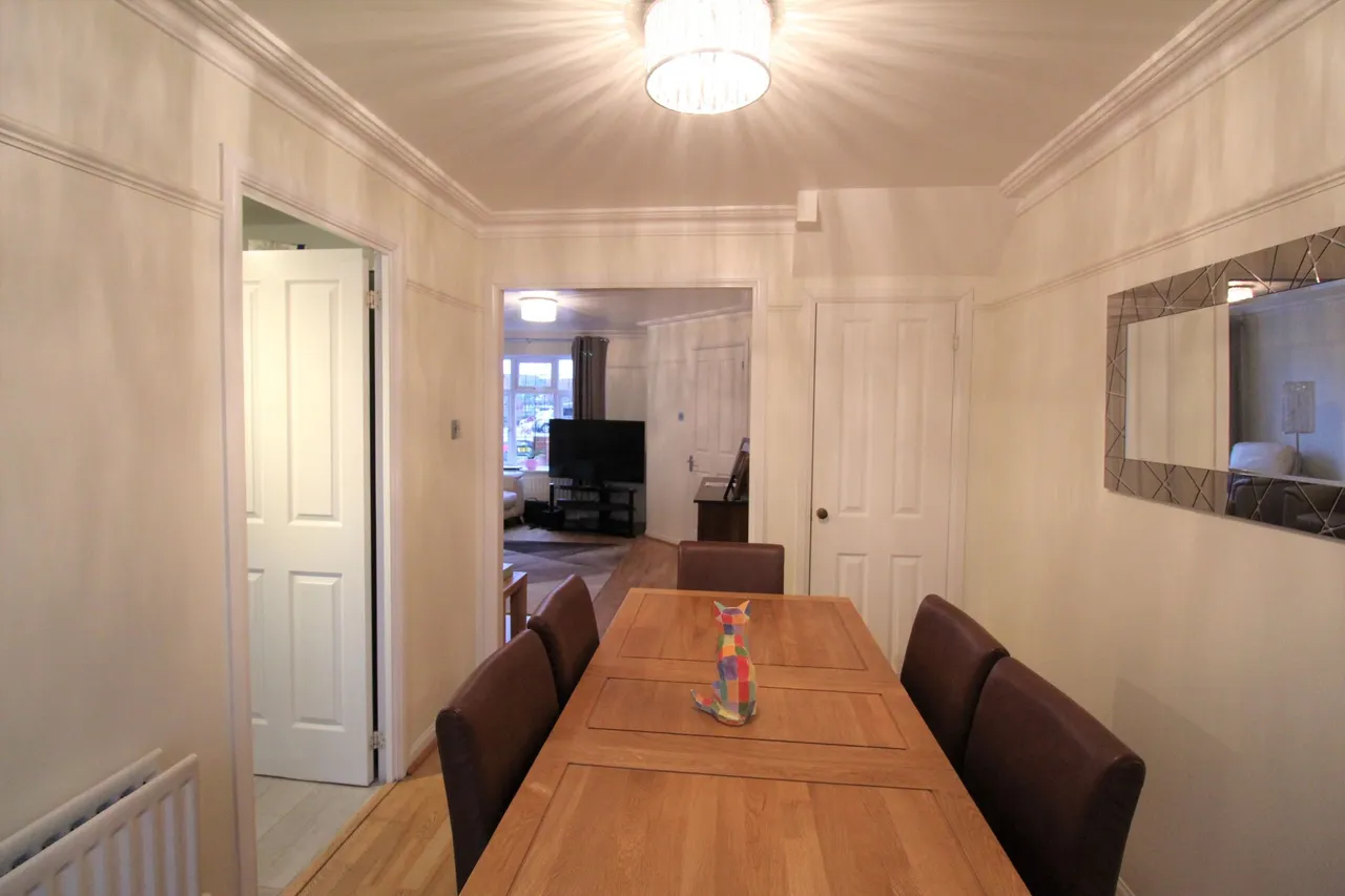 Frances Avenue, Grays, Essex, RM16 6NH, photo 8