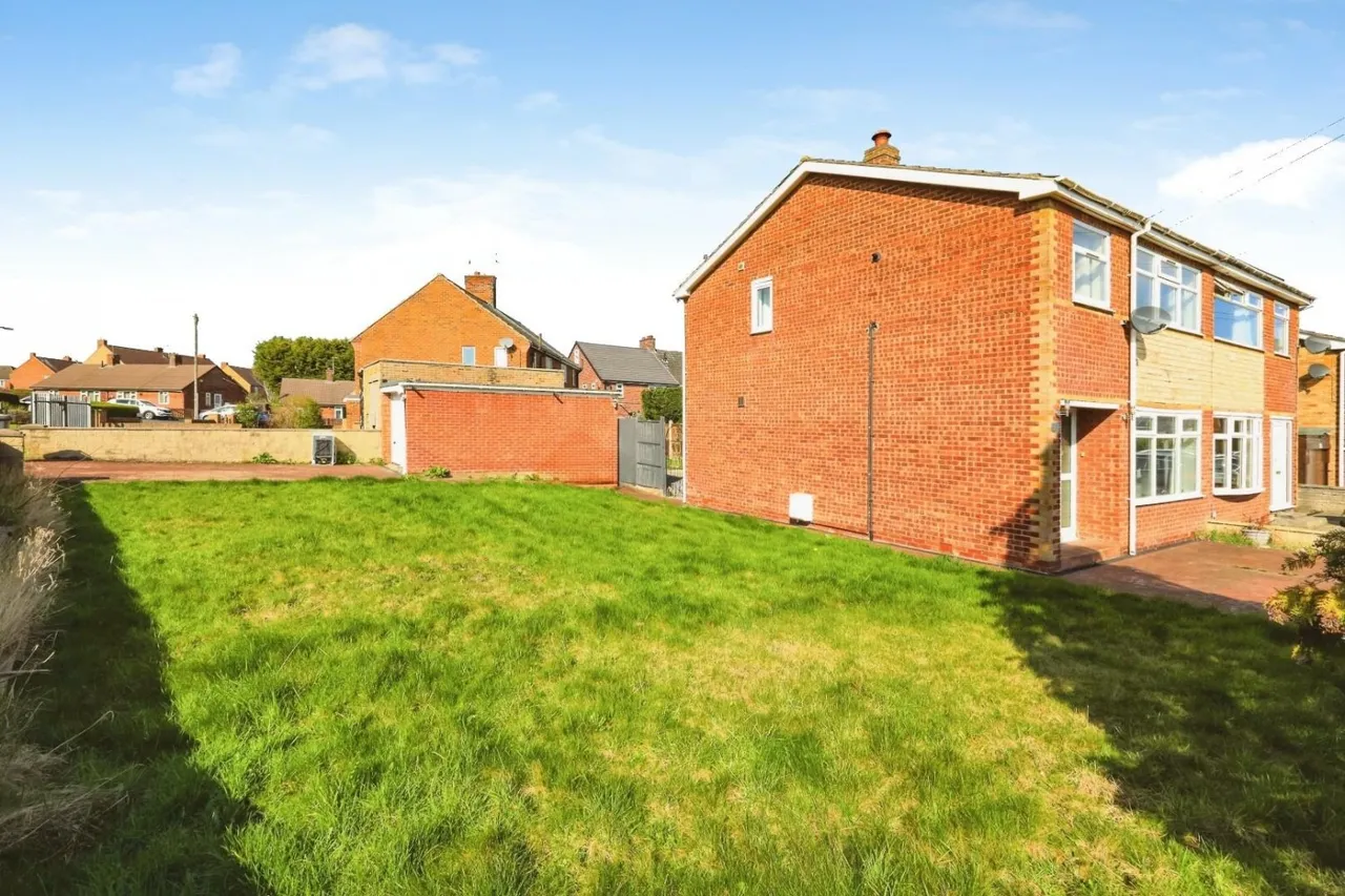 St. Stephens Drive, Aston, S26, photo 10