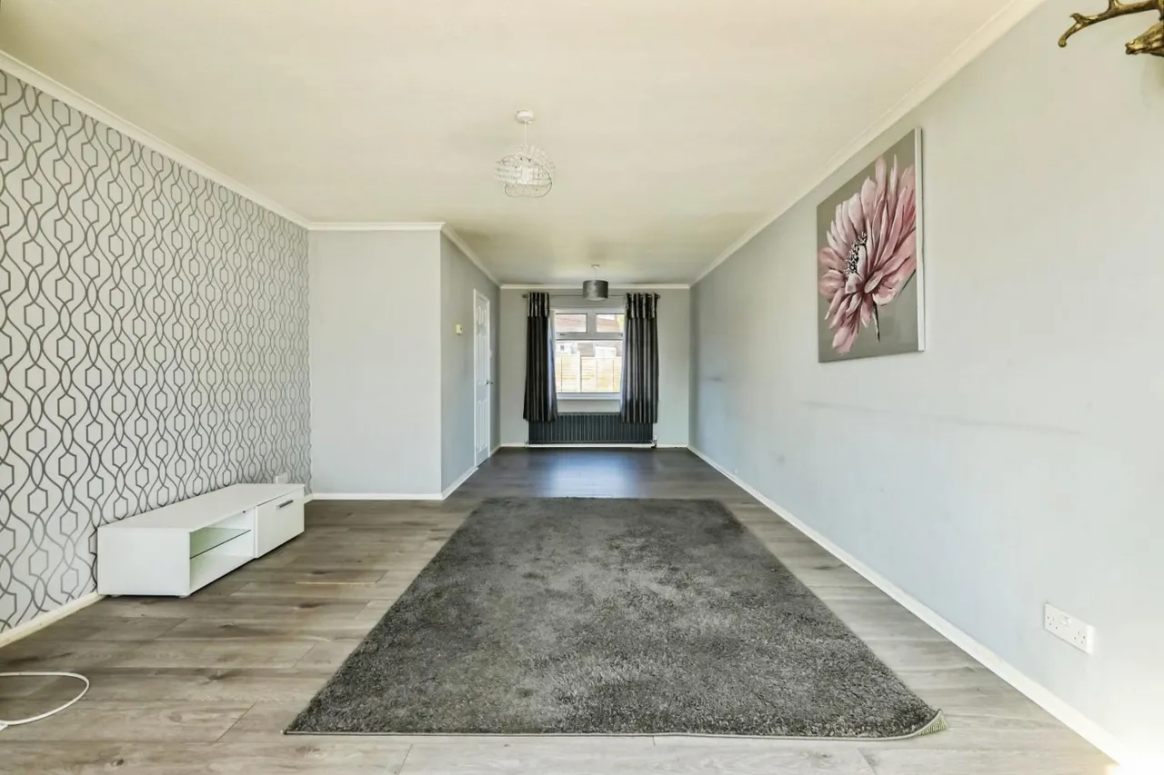 St. Stephens Drive, Aston, S26, photo 4