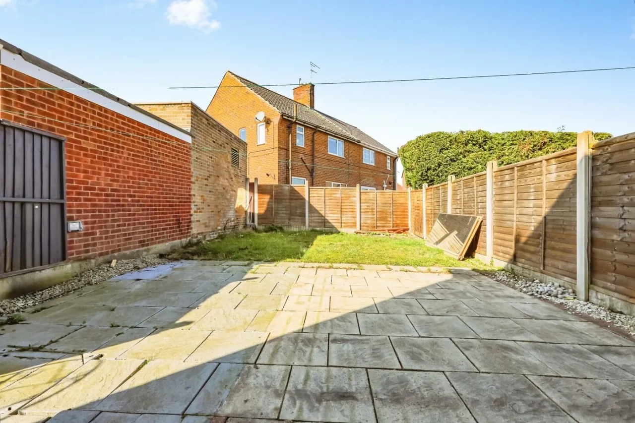 St. Stephens Drive, Aston, S26, photo 11