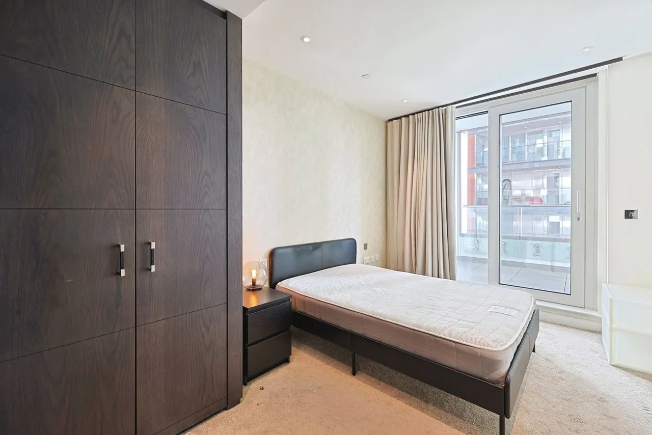 Queenstown Road, London, SW11, photo 4