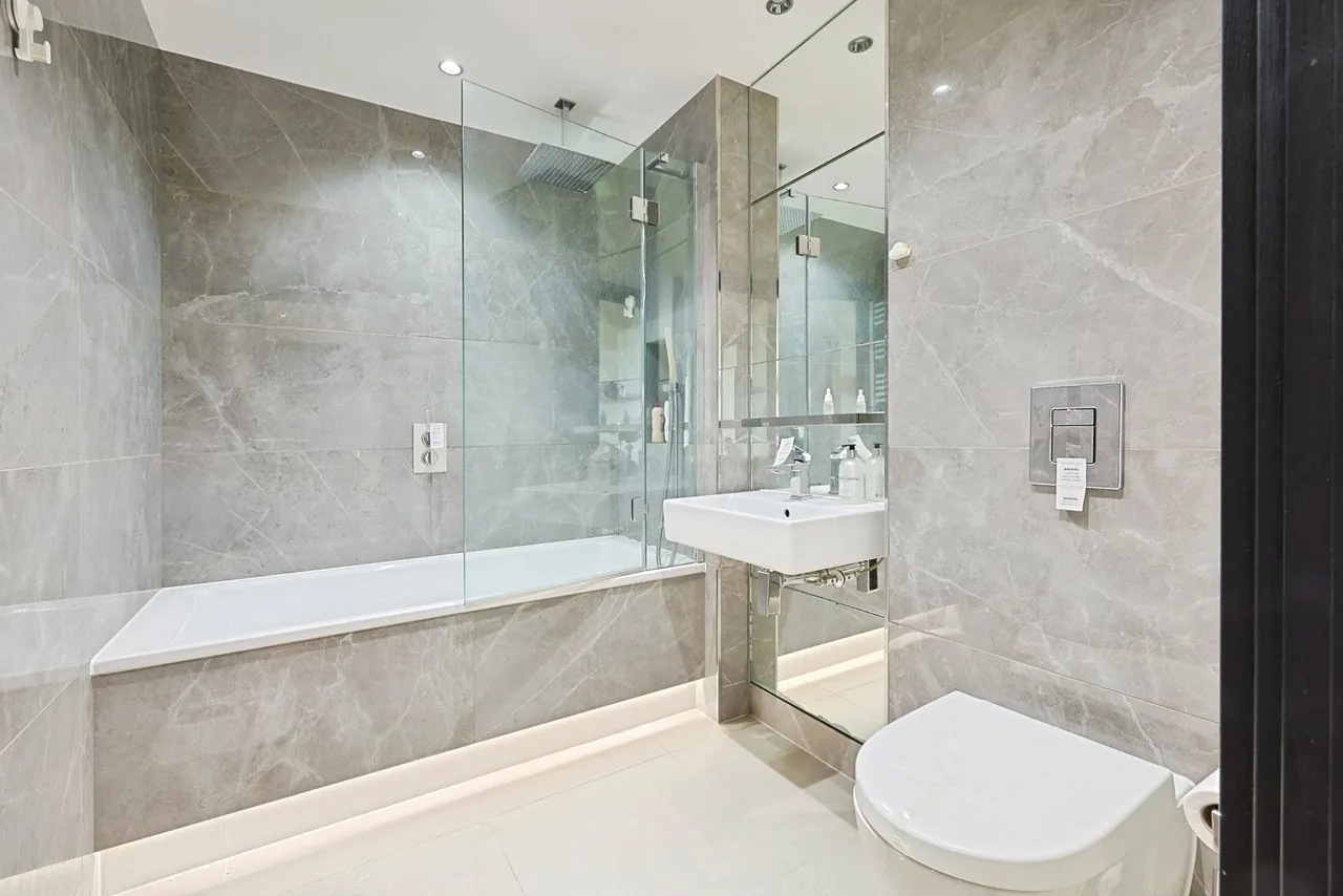 Queenstown Road, London, SW11, photo 6
