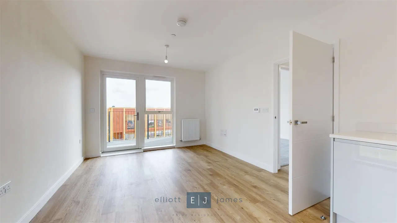 Borders Lane, Loughton, photo 3