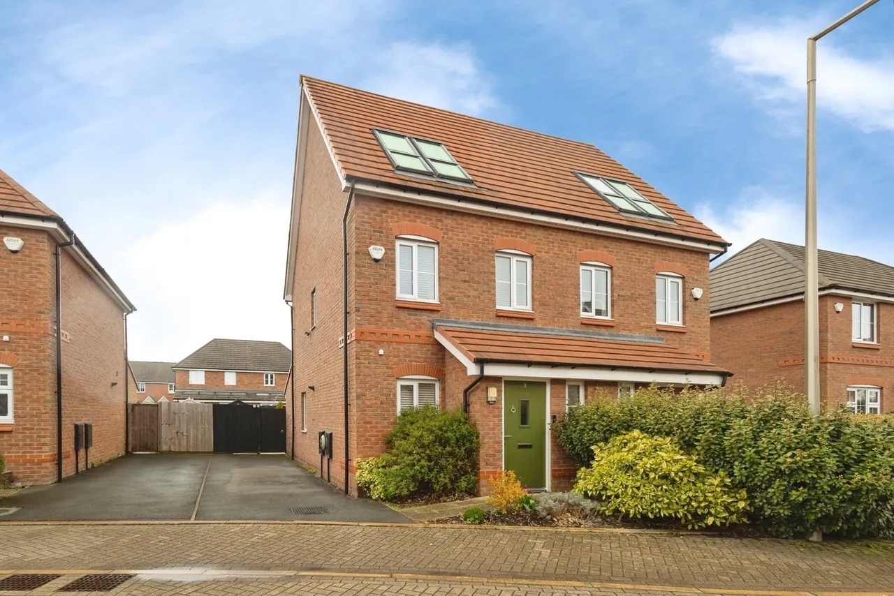 3 bed house for sale — Eastbourne Crescent, Stockport, Greater Manchester, SK5
