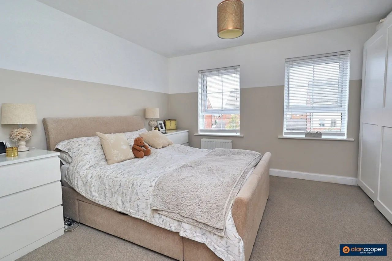 Topiary Road, St James Gate, CV10, photo 22