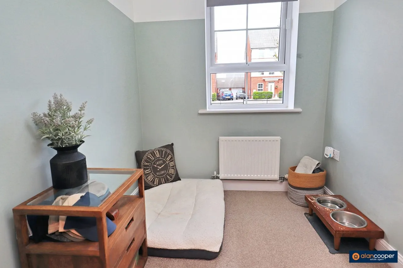 Topiary Road, St James Gate, CV10, photo 10