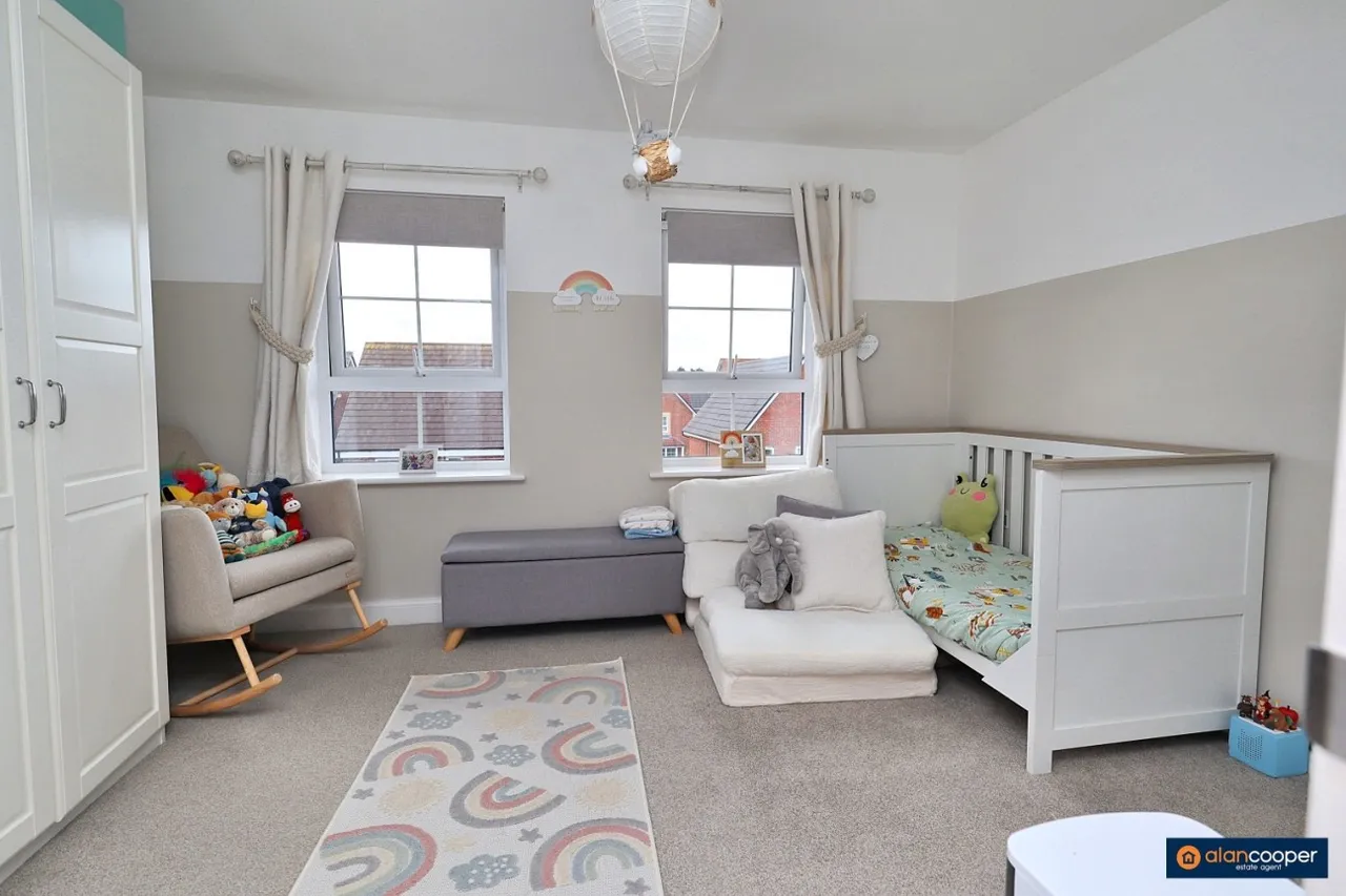 Topiary Road, St James Gate, CV10, photo 24