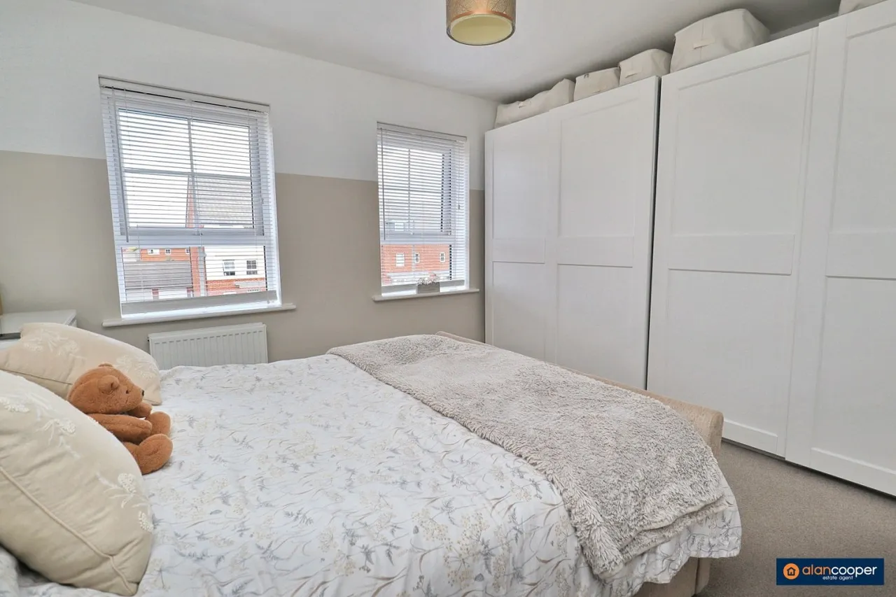 Topiary Road, St James Gate, CV10, photo 23