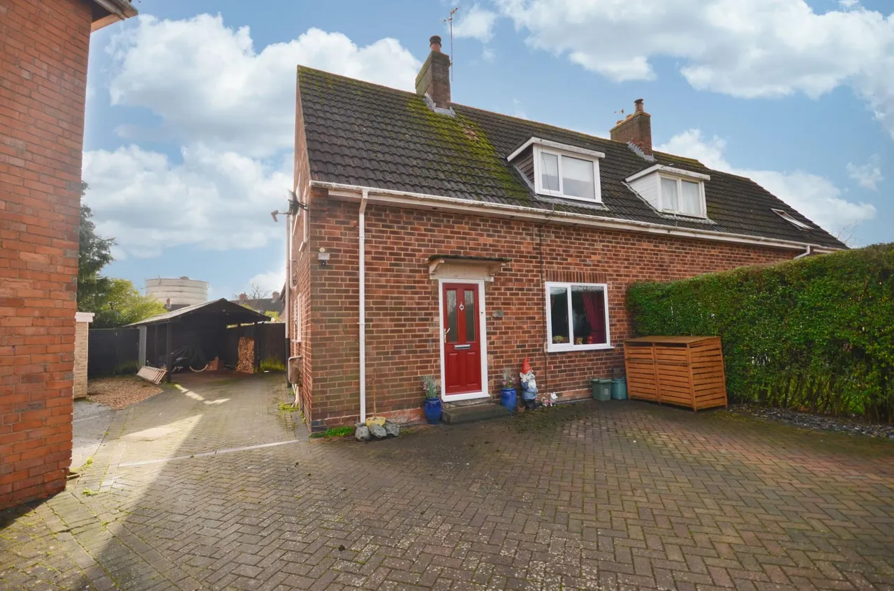 Shrubfield Grove, Corby, NN17, photo 2