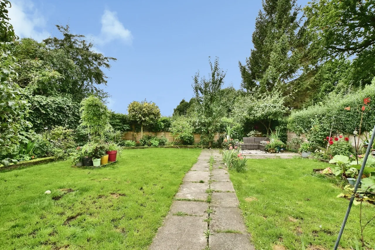 Coe Lane, Millington, WA14, photo 13