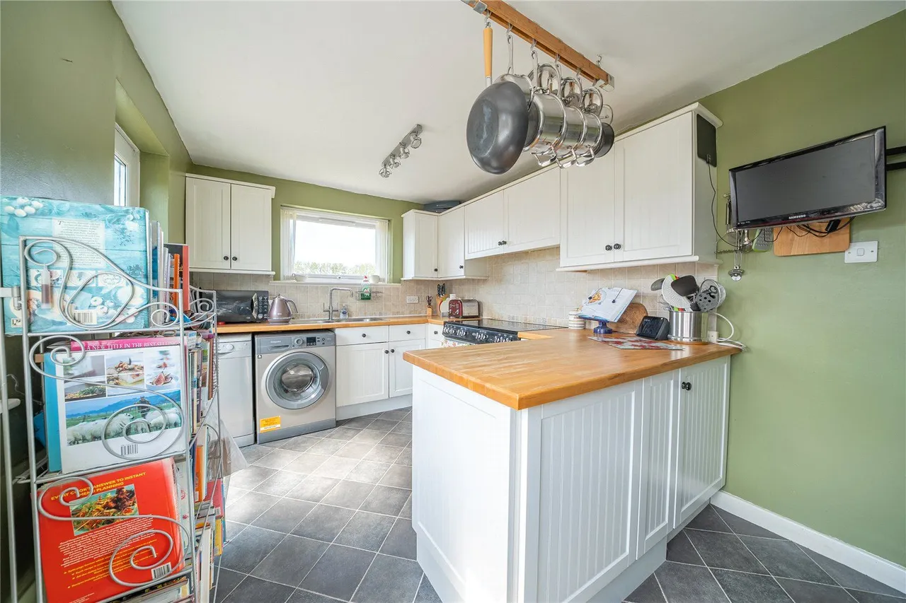 Fairburn Drive, Garforth, LS25, photo 12
