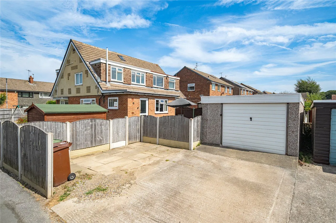 Fairburn Drive, Garforth, LS25, photo 15