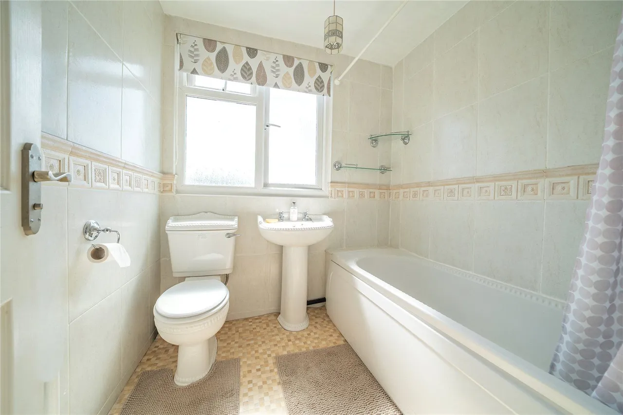 Fairburn Drive, Garforth, LS25, photo 10