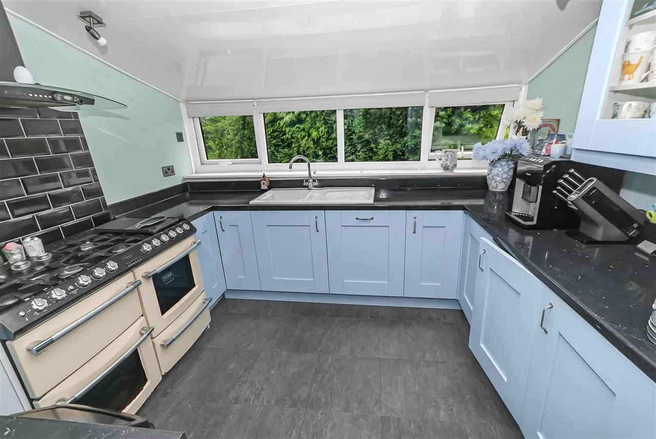 Turton Road, Tottington, Bury, BL8 3QQ, photo 6