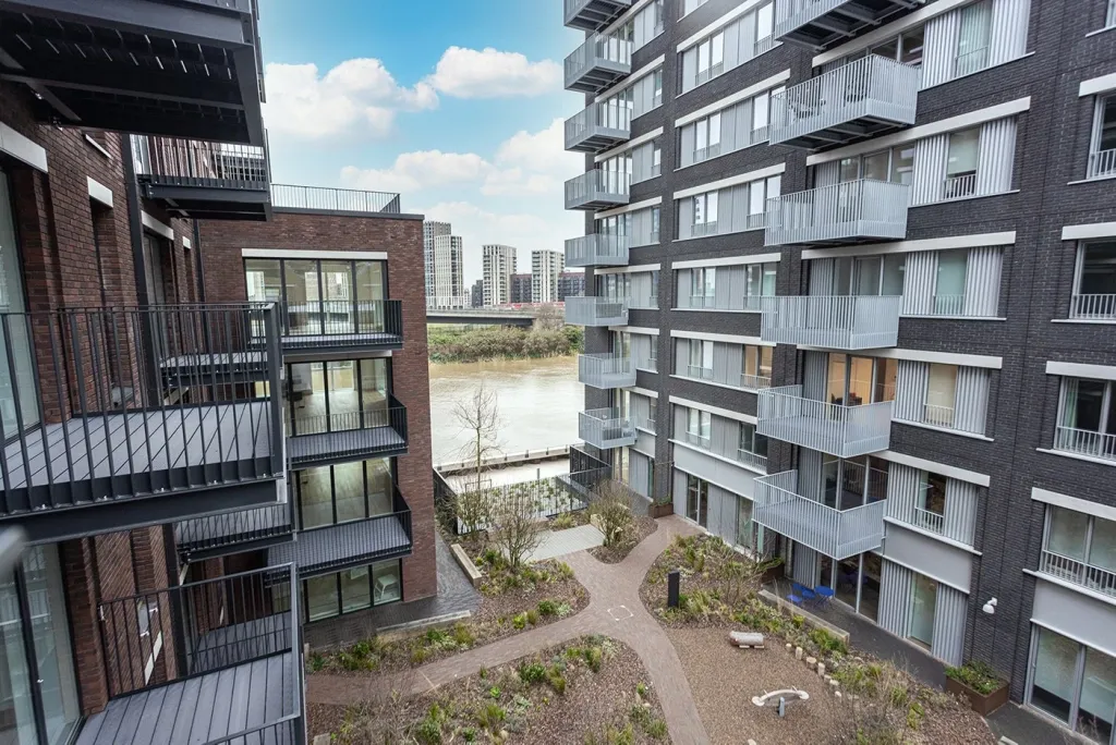 1 bed flat for sale, Goodluck Hope Walk, Blackwall, E14