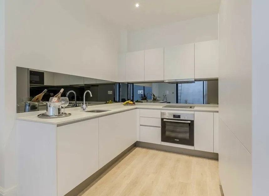 Gunnersbury Avenue, Ealing, W5, photo 3