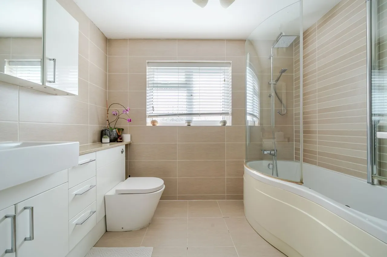 St. Johns Way, Densole, CT18, photo 17
