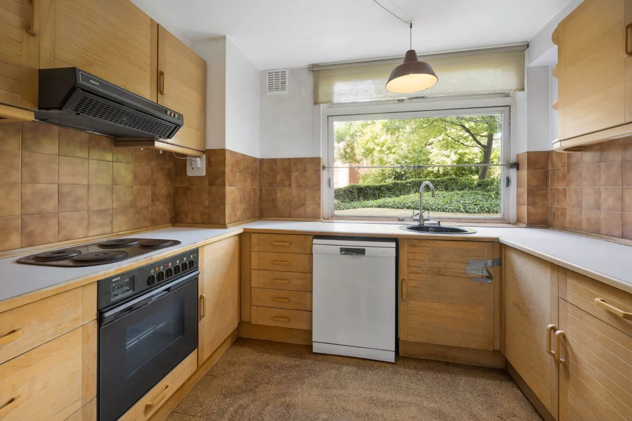 Park Close, London, W14, photo 5