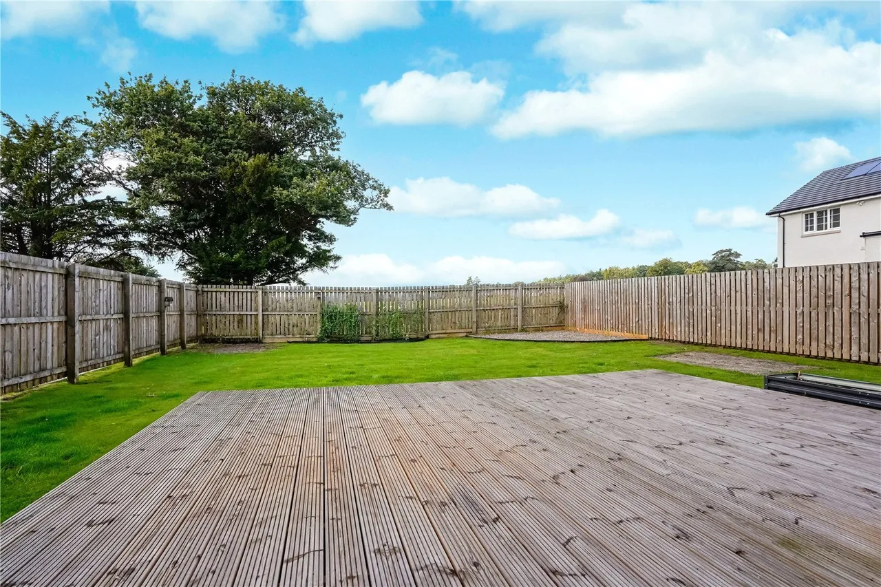 Quintinshill Drive, Larbert, Stirlingshire, FK5, photo 26