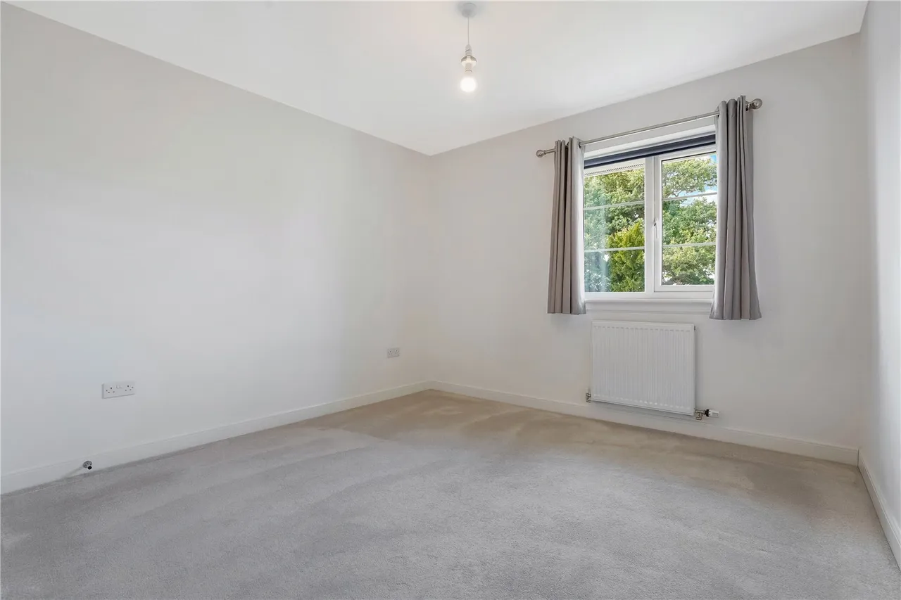 Quintinshill Drive, Larbert, Stirlingshire, FK5, photo 21