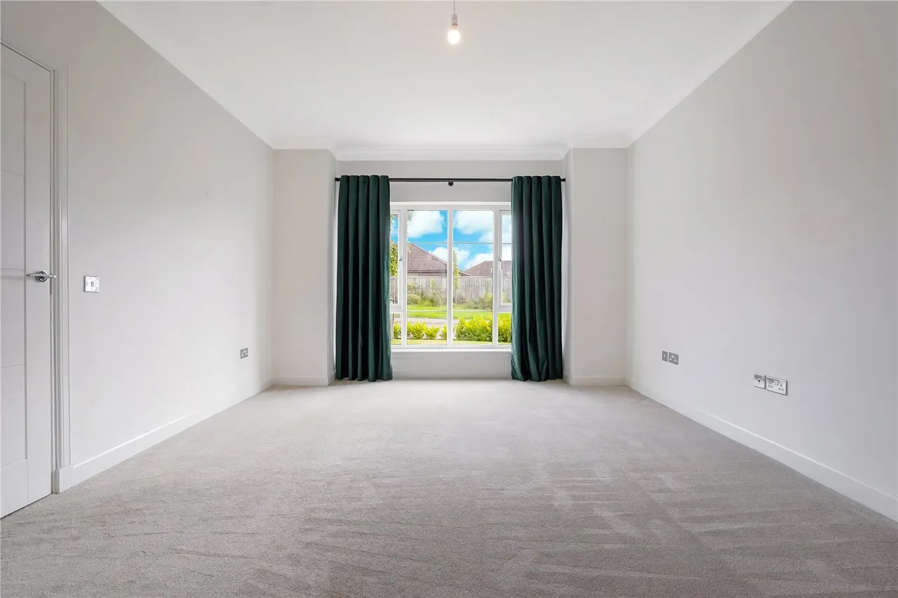 Quintinshill Drive, Larbert, Stirlingshire, FK5, photo 9