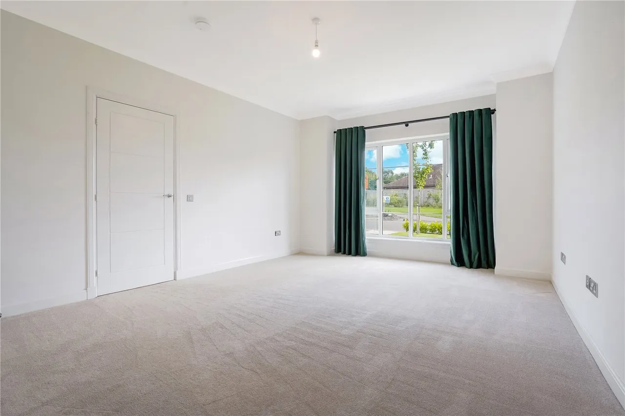 Quintinshill Drive, Larbert, Stirlingshire, FK5, photo 10