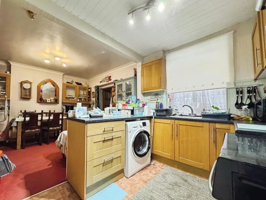 Desborough Avenue, High Wycombe, HP11, photo 6