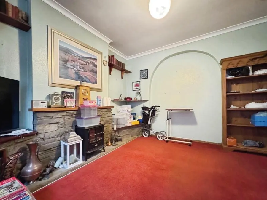 Desborough Avenue, High Wycombe, HP11, photo 18