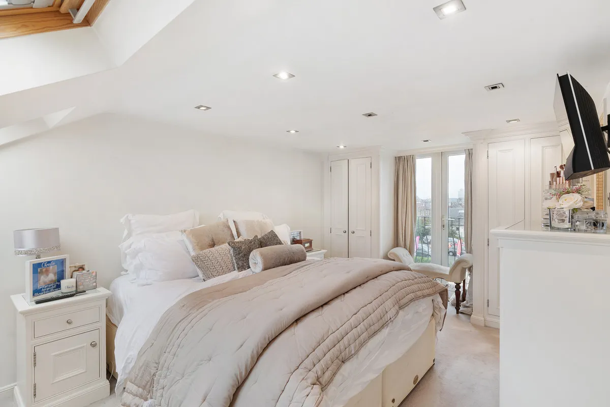 Wyndham Road, London, W13, photo 14
