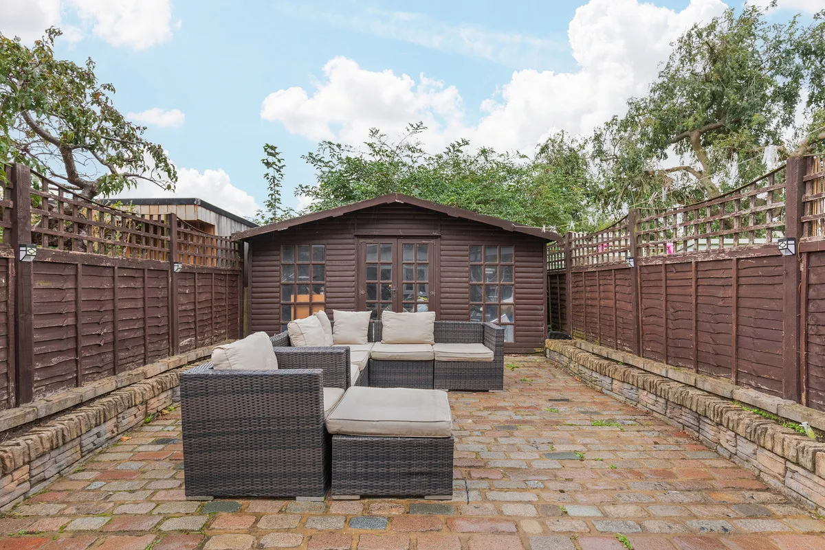 Wyndham Road, London, W13, photo 17