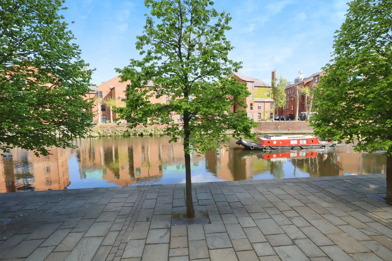 Bowman Lane, Leeds, LS10, photo 12